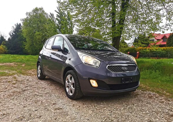 samochody osobowe Kia Venga cena 25900 przebieg: 153000, rok produkcji 2010 z Ryn